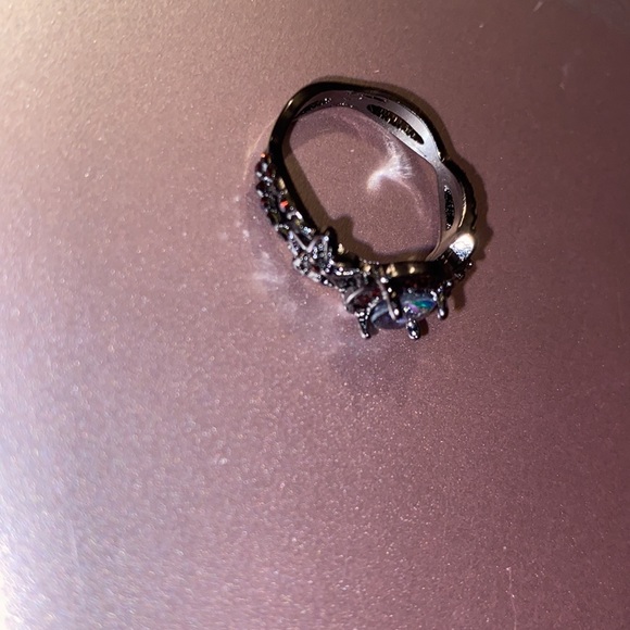 Size 7 Ring Bundle - Picture 5 of 5